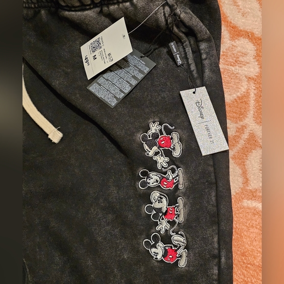 100th Disney Embroidered Sweatpants Unisex - Picture 6 of 6